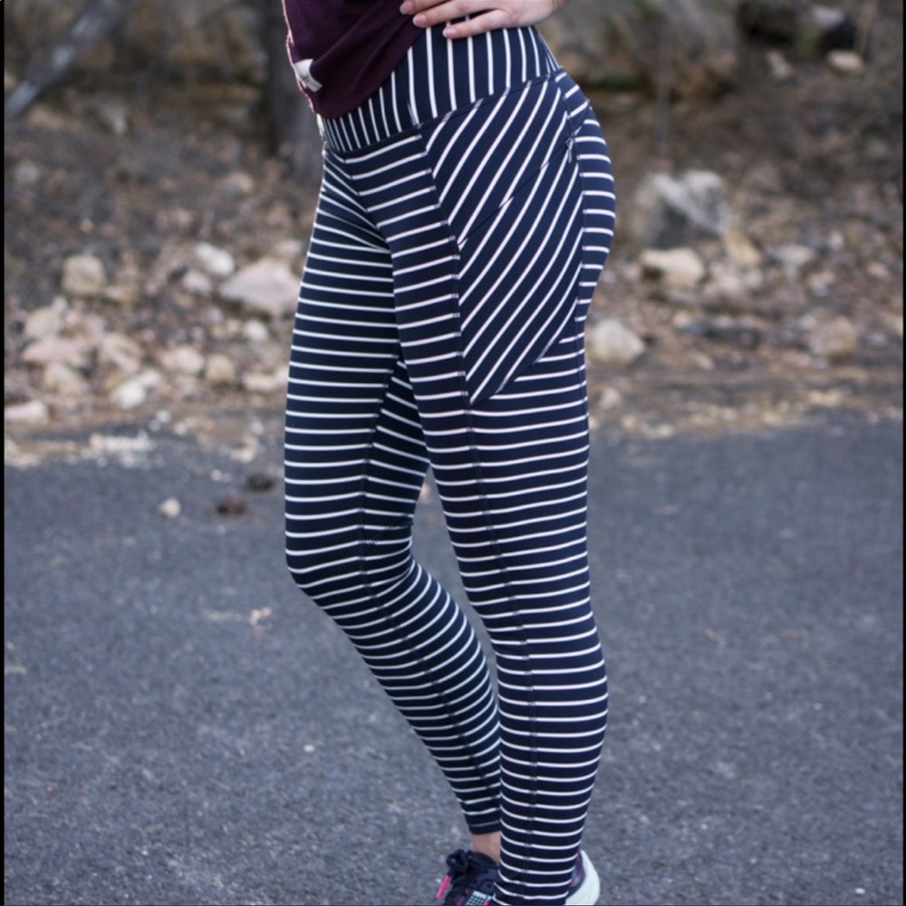 Athleta Contender Tight Leggings, Hi Rise, Blue & White Stripes, Size Small